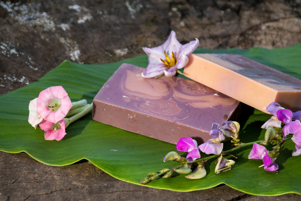 Savon artisanal naturel fabriqué par saponification à froid